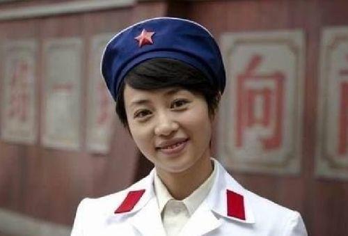 江亚菲个人资料,才华横溢的年轻艺术家，跨界融合的创意先锋